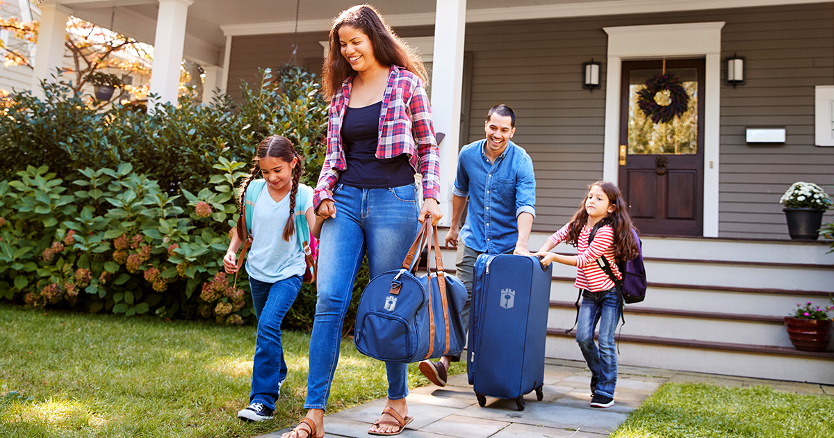 family leaves home for summer vacation