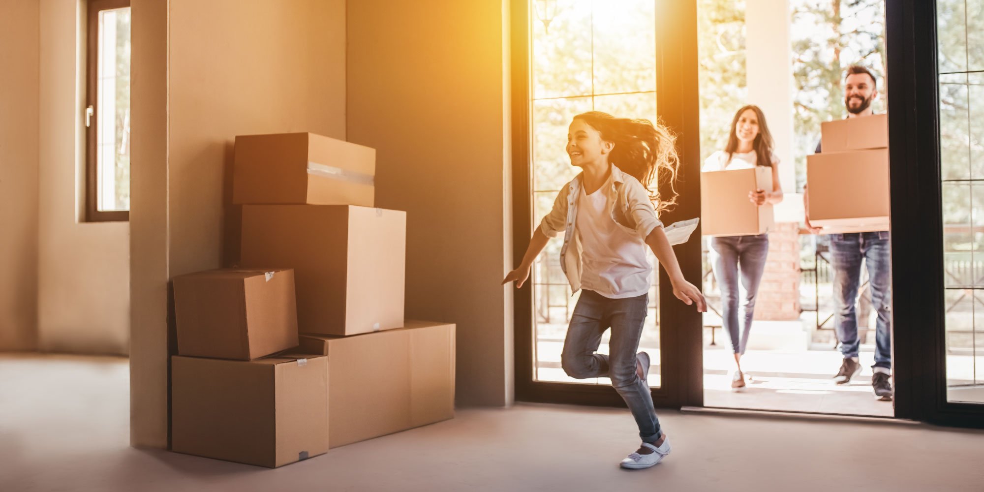 Family-moving-into-new-house