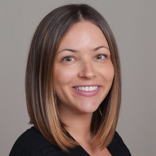 Loan Officer: Cortney Wright Headshot Photo